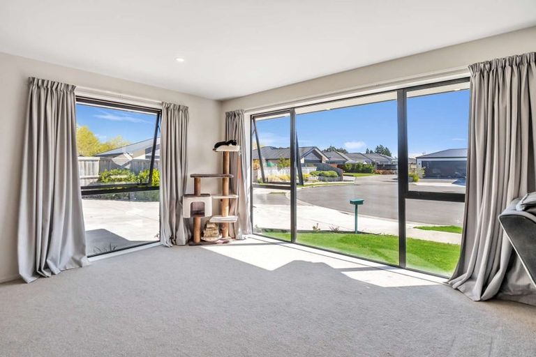 Photo of property in 19 Batchelor Place, Kaiapoi, 7630