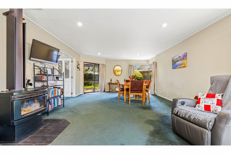 Photo of property in 3 Van Dieman Close, Templeton, Christchurch, 8042