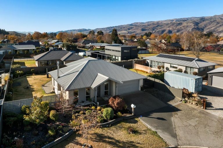 Photo of property in 8 Austral Place, Cromwell, 9310