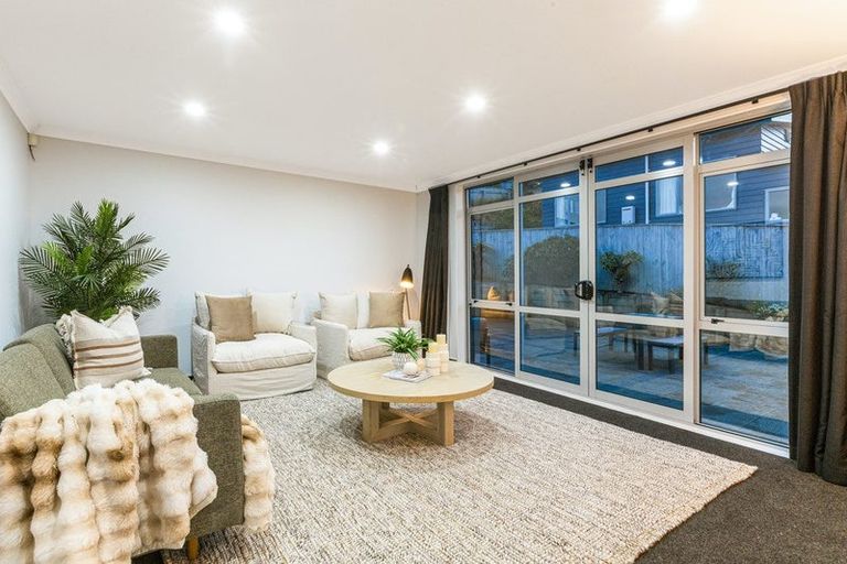 Photo of property in 38 Tongariro Drive, Aotea, Porirua, 5024