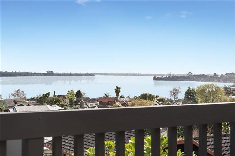 Photo of property in 2 Keam Way, Welcome Bay, Tauranga, 3112