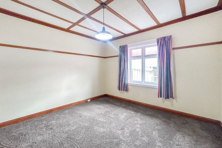 Photo of property in 103 Heretaunga Street, Palmerston North, 4414