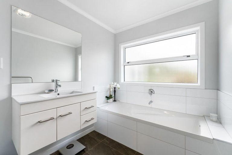 Photo of property in 15 Sika Avenue, Feilding, 4775