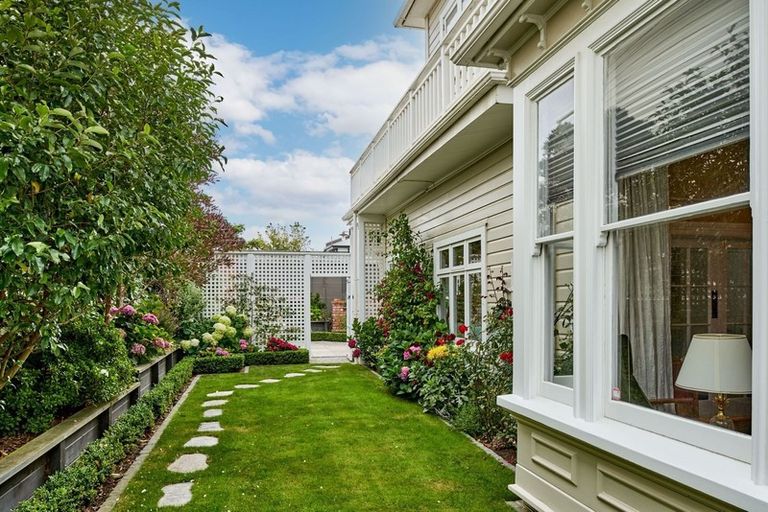 Photo of property in 65 Ellice Street, Mount Victoria, Wellington, 6011
