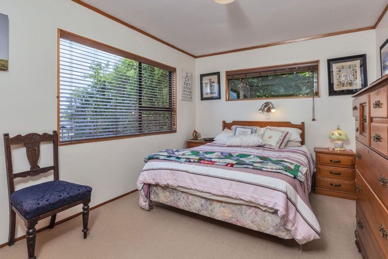 Photo of property in 2/99 Glamorgan Drive, Torbay, Auckland, 0630