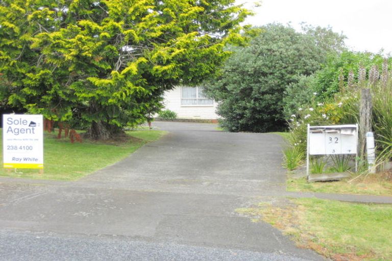 Photo of property in 4/32 Helvetia Road, Pukekohe, 2120