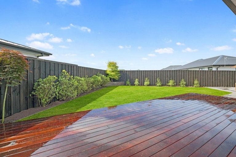 Photo of property in 1 Karos Lane, Northwood, Christchurch, 8051