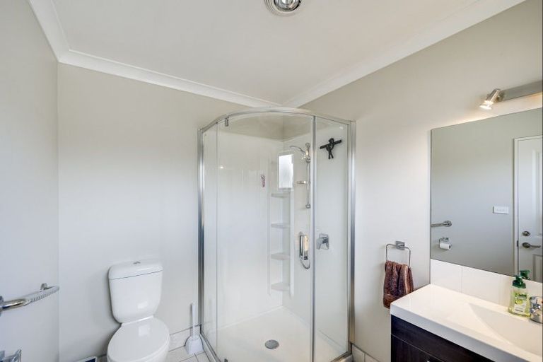 Photo of property in 15 Pania Place, Poraiti, Napier, 4112