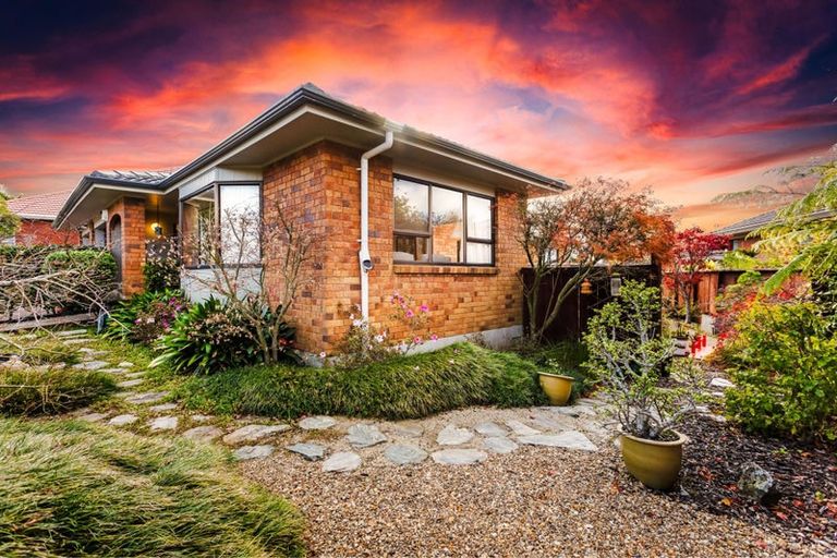 Photo of property in 8 Petrel Place, Massey, Auckland, 0614