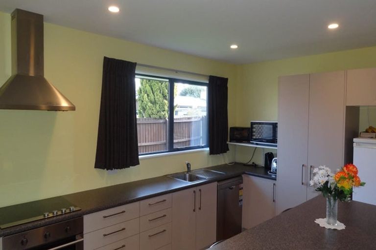 Photo of property in 2/65 Gardiners Road, Bishopdale, Christchurch, 8051