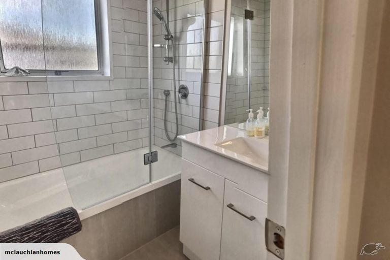 Photo of property in 4/50 Kenderdine Road, Papatoetoe, Auckland, 2025