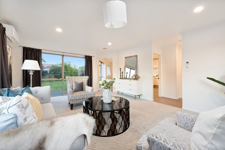 Photo of property in 36 Fleetwood Drive, Henderson, Auckland, 0612