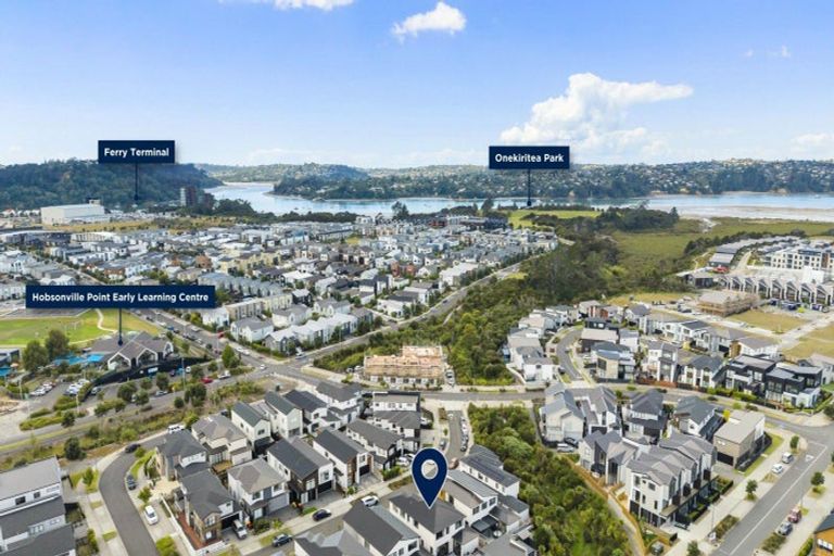 Photo of property in 10 Hato Road, Hobsonville, Auckland, 0616