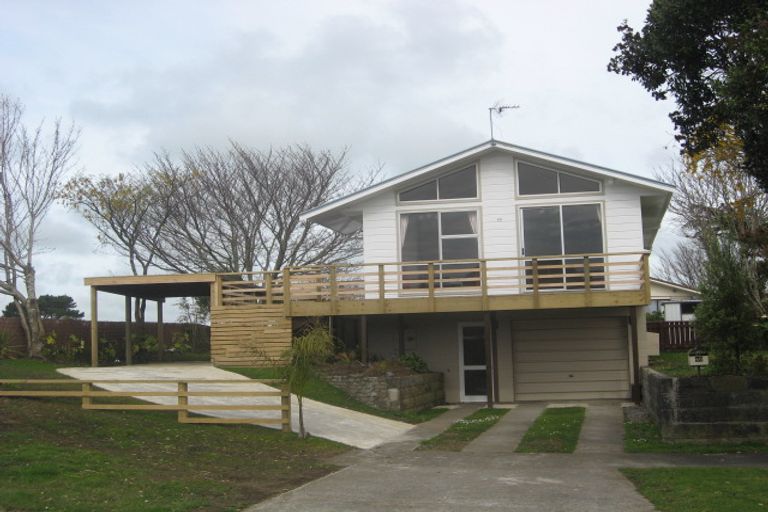 Photo of property in 40 Rahiri Street, Waitara, 4320
