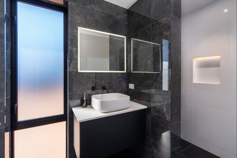 Photo of property in 20 Kurapoto Lane, Rainbow Point, Taupo, 3330