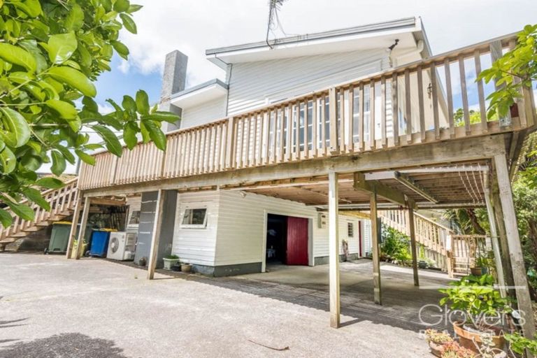 Photo of property in 8 Tawini Road, Titirangi, Auckland, 0604