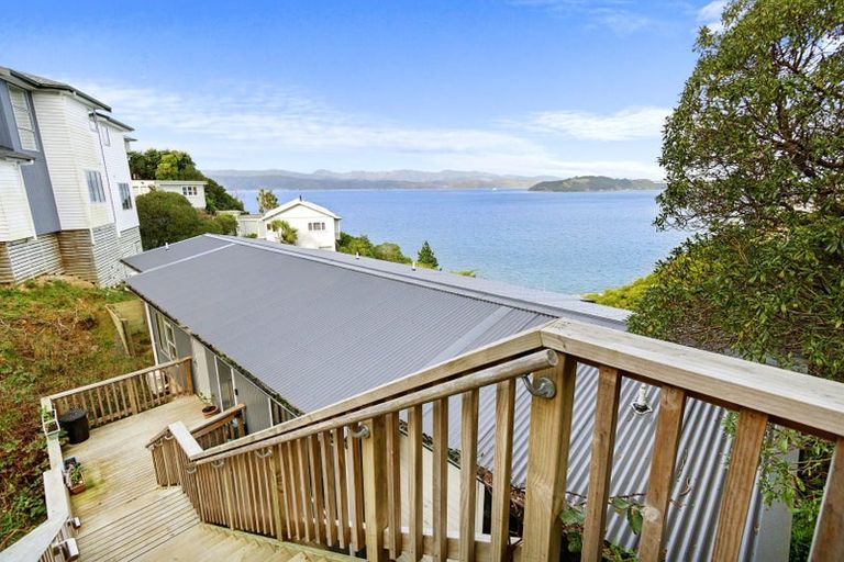 Photo of property in 4 Homebush Road, Khandallah, Wellington, 6035