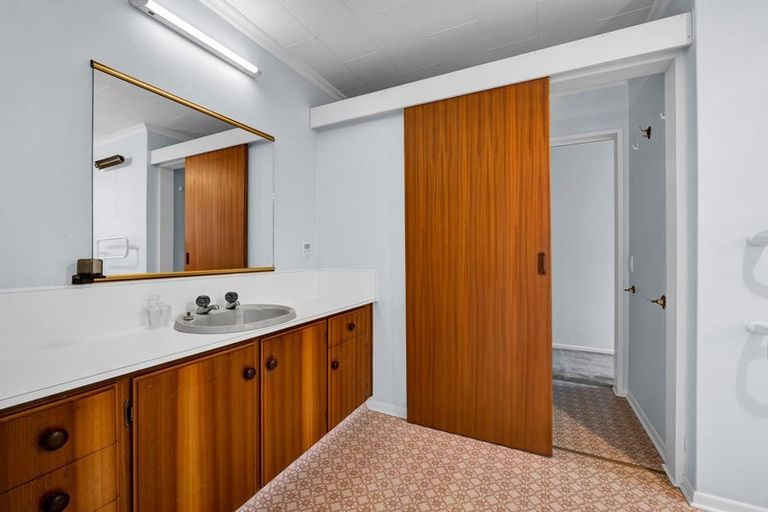 Photo of property in 21 High Street, Hawera, 4610