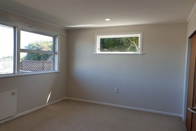Photo of property in 118 Ironside Road, Johnsonville, Wellington, 6037