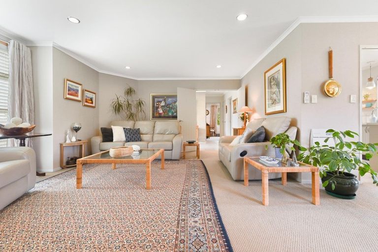 Photo of property in 21 Merlin Close, Huntington, Hamilton, 3210