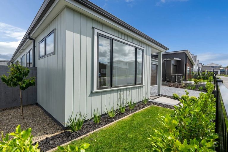 Photo of property in 32 Oyster Drive, Whenuapai, Auckland, 0618