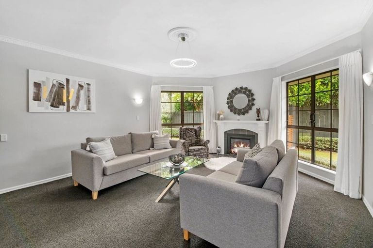 Photo of property in 21 Hurunui Street, Waikanae, 5036