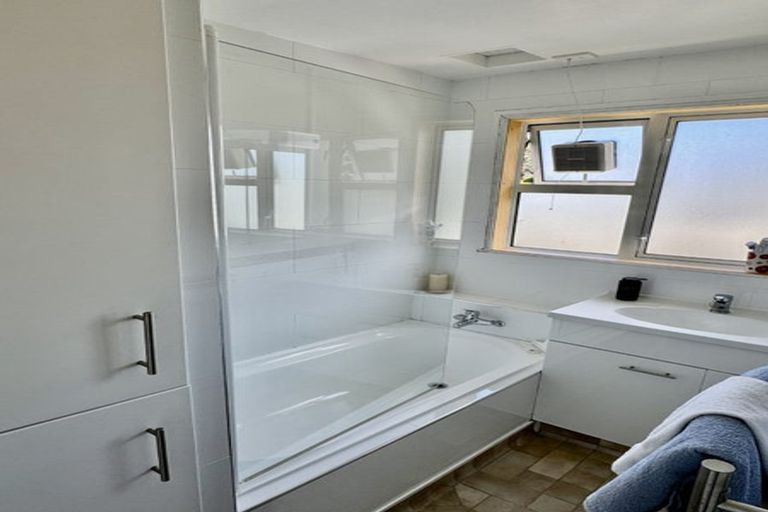 Photo of property in 1/68 Hill Street, Thorndon, Wellington, 6011