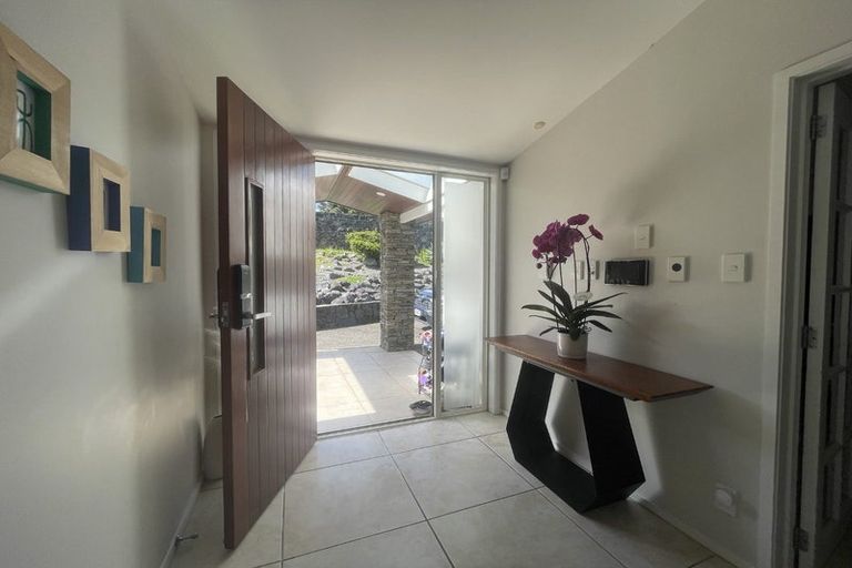 Photo of property in 88 Schnapper Rock Road, Schnapper Rock, Auckland, 0632