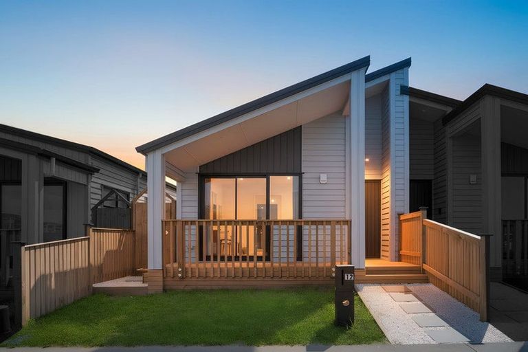 Photo of property in 12 Kaapehu Street, Karaka, 2578
