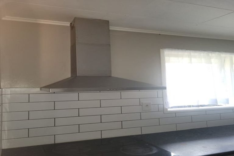 Photo of property in 5 Paine Place, Mangere, Auckland, 2022