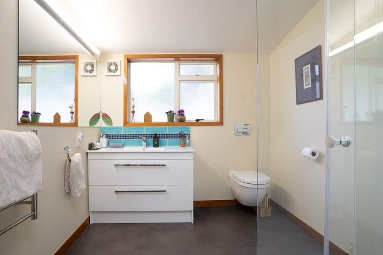 Photo of property in 63 Cannon Hill Crescent, Mount Pleasant, Christchurch, 8081