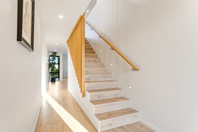 Photo of property in 20 Woodridge Drive, Stanmore Bay, Whangaparaoa, 0932