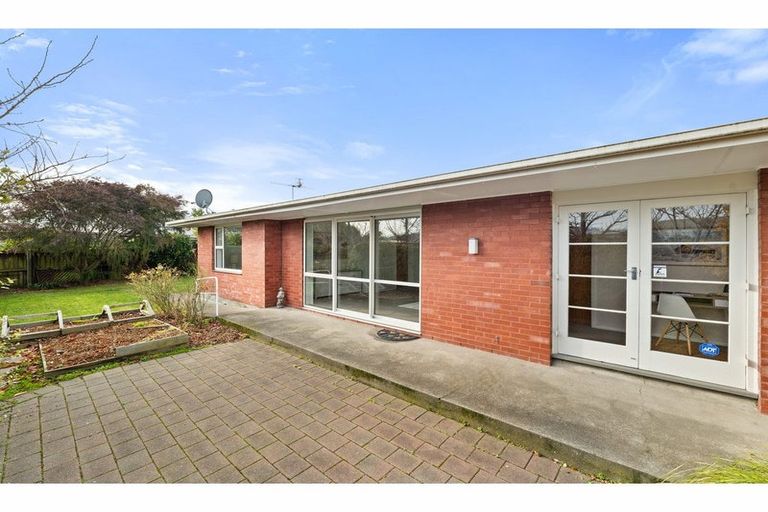 Photo of property in 25 Beckford Road, Saint Martins, Christchurch, 8022
