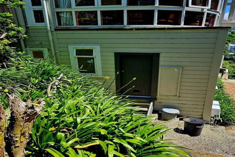 Photo of property in 51 Mornington Road, Brooklyn, Wellington, 6021