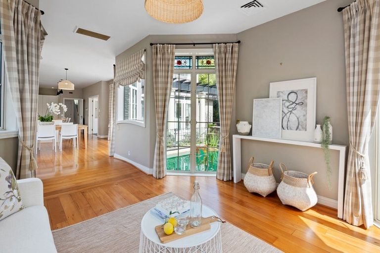 Photo of property in 5 Grangewood Lane, Burnside, Christchurch, 8053