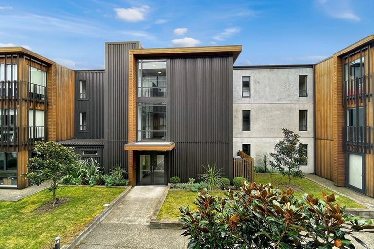 Photo of property in Vedado Apartments, 201/41u Hopper Street, Mount Cook, Wellington, 6011