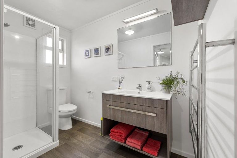 Photo of property in 19 Taipari Avenue, Raglan, 3225