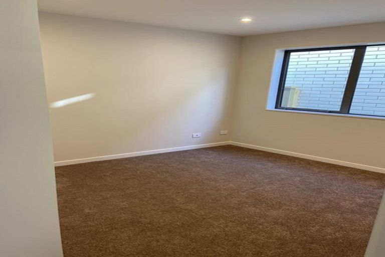 Photo of property in 3 Skua Road, Hobsonville, Auckland, 0616
