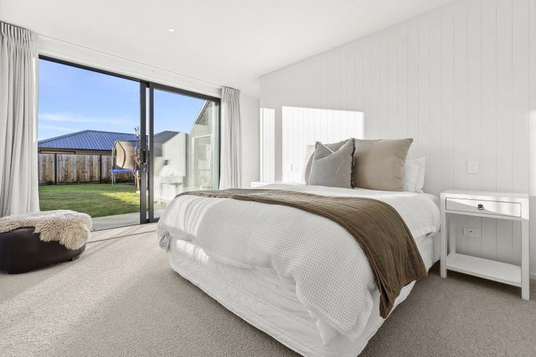 Photo of property in 21 Rua Street, Albert Town, Wanaka, 9305