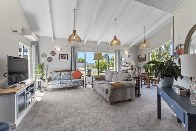 Photo of property in 304 Manly Street, Paraparaumu Beach, Paraparaumu, 5032