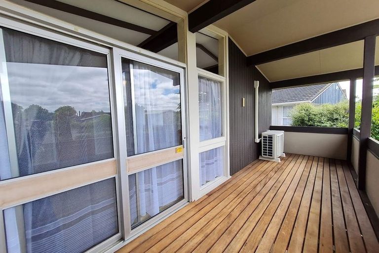 Photo of property in 23 Highfield Place, Avonhead, Christchurch, 8042