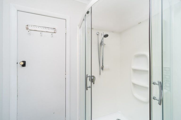 Photo of property in 24 Wilson Crescent, Highbury, Palmerston North, 4412