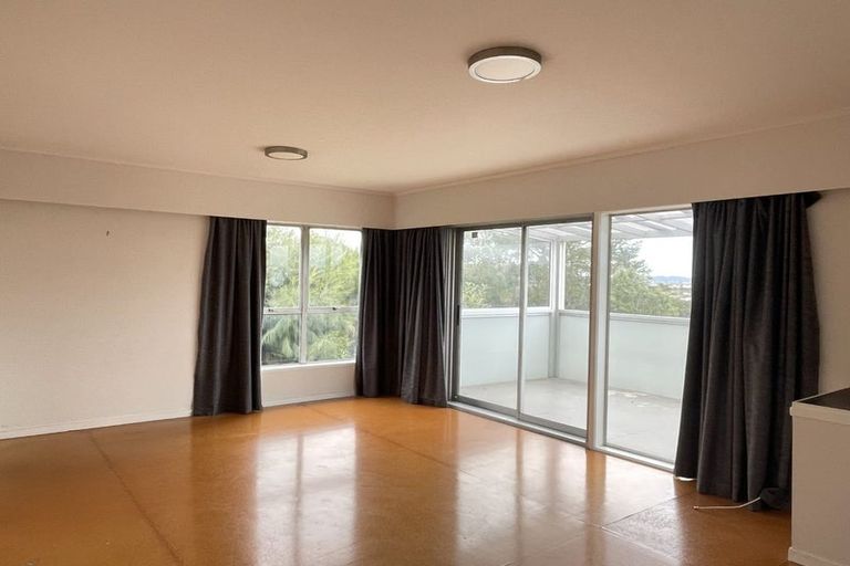 Photo of property in 22 Redwood Drive, Massey, Auckland, 0614