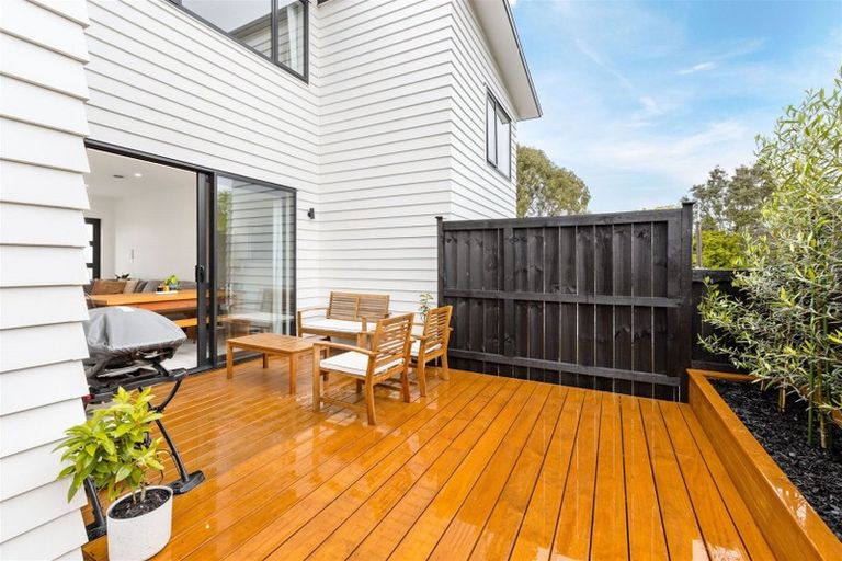 Photo of property in 66b Donovan Avenue, Massey, Auckland, 0614