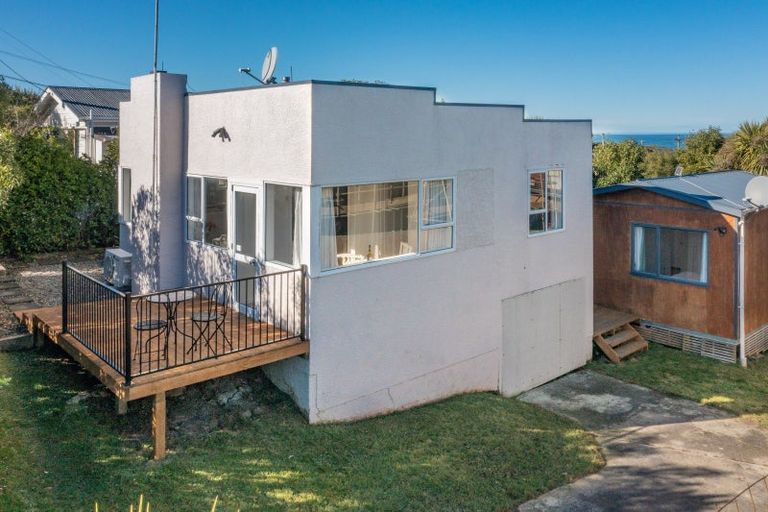 Photo of property in 2 Queen Street, Brighton, Dunedin, 9035