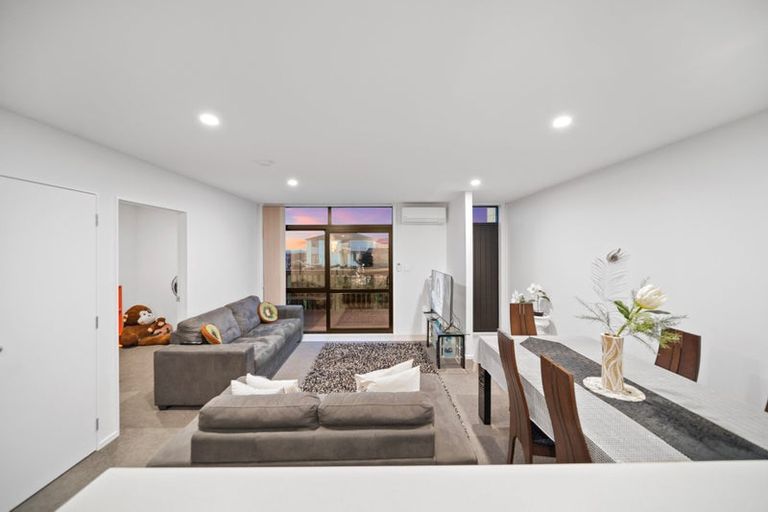 Photo of property in 7 Kapuarangi Lane, Papakura, 2110