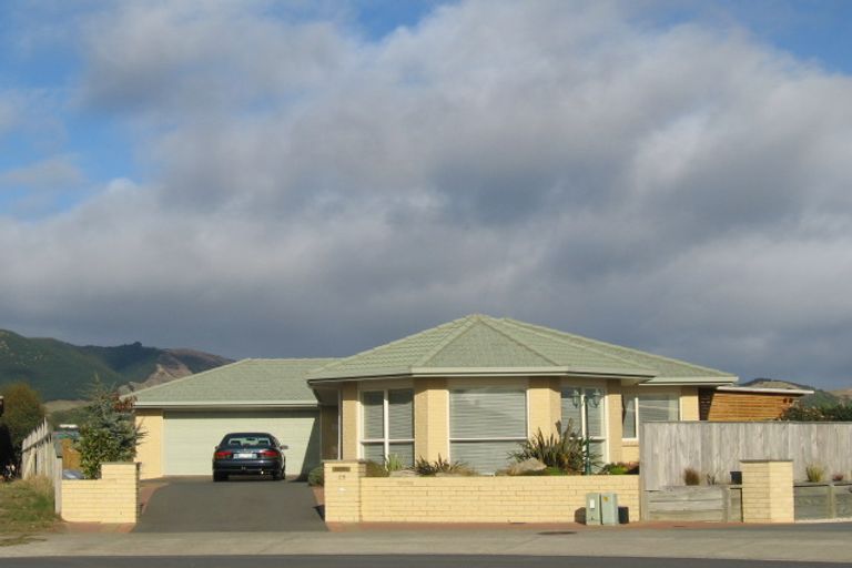 Photo of property in 25 Millennium Hill, Paraparaumu, 5032