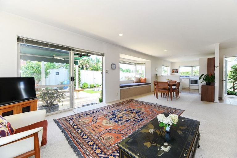Photo of property in 1/89 Nile Road, Milford, Auckland, 0620
