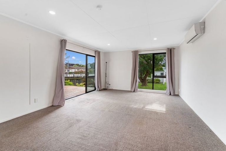 Photo of property in 43 Michael Road, Paraparaumu Beach, Paraparaumu, 5032