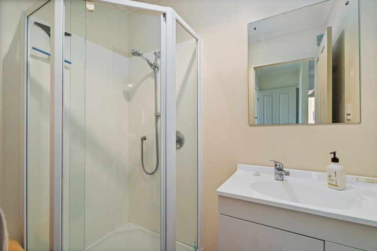 Photo of property in 15 Marlin Street, Whitianga, 3510